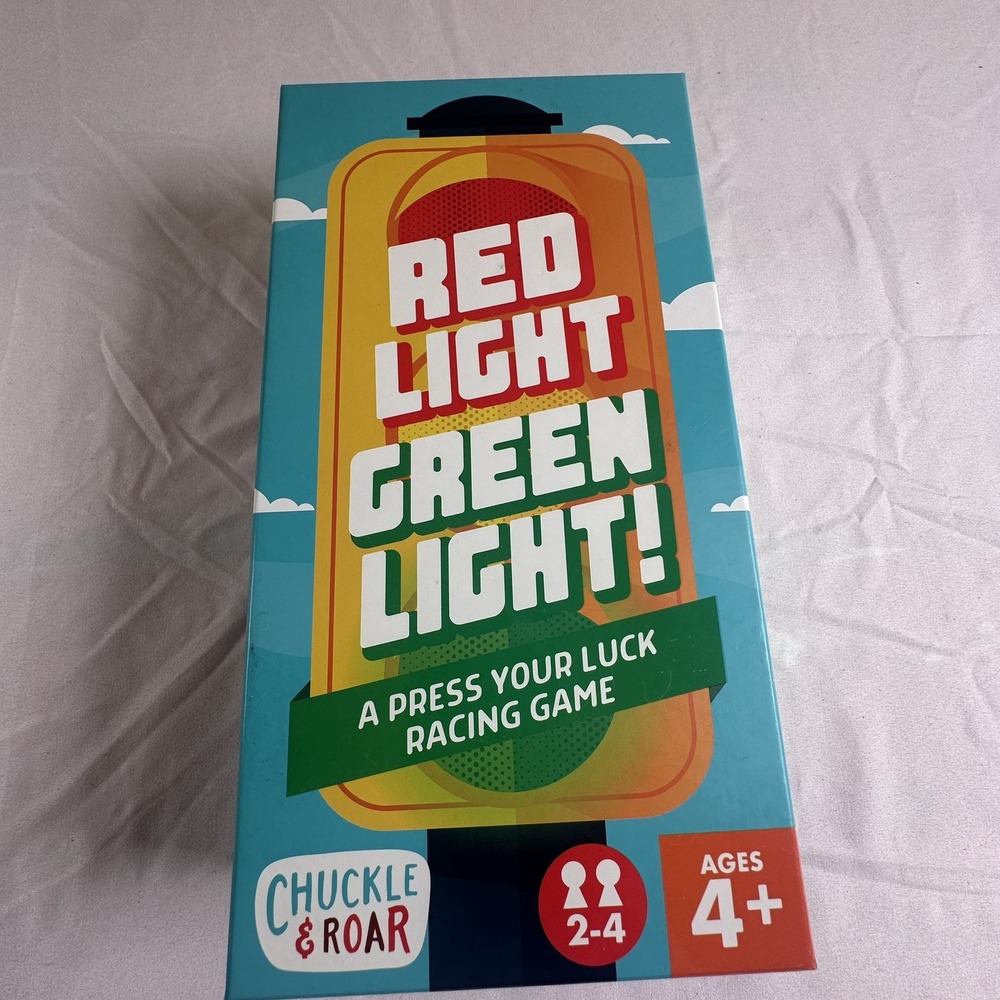 Red Light Green Light Board Game Chuckle & Roar Family Kids Racing Party Ages 4+